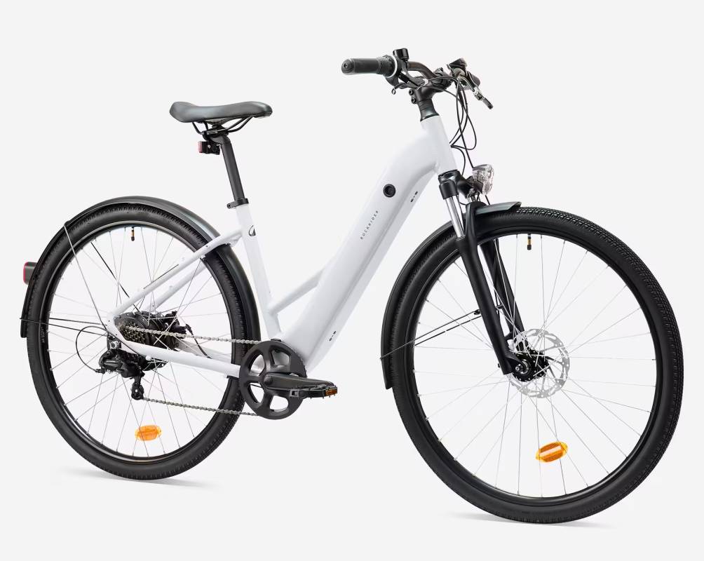 vtc-electrique-femme-e-actv-100 vtc-electrique-femme-e-actv-100